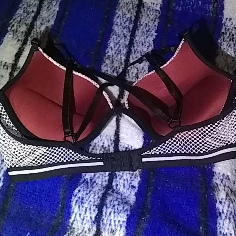 Strappy bra size 36D